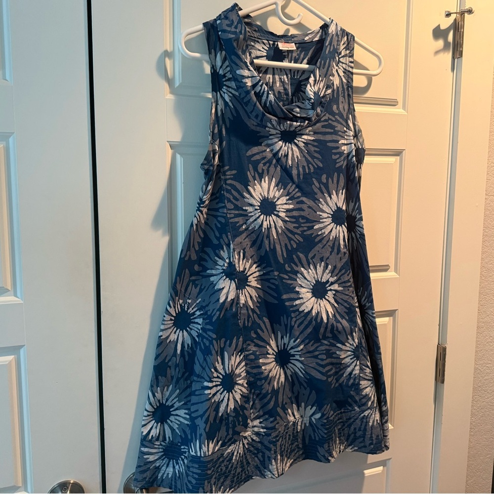 Global Mamas Floral Blue and White Mini Cotton Dress. Size S